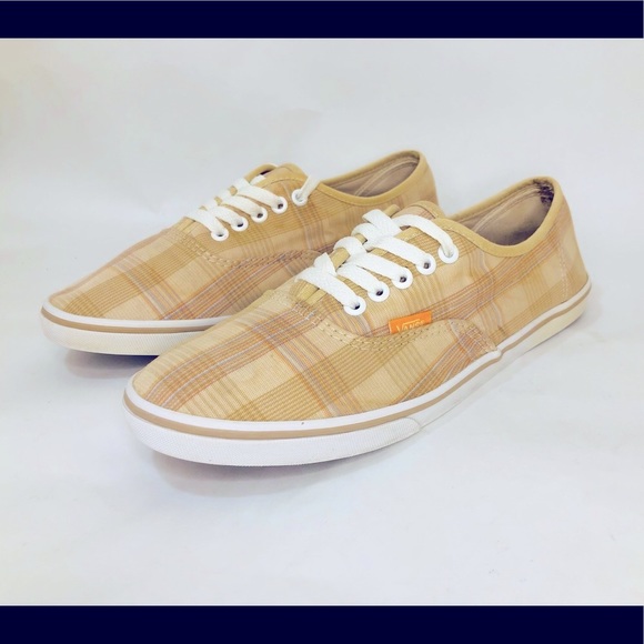Vans Other - Vintage Vans Beige Plaid Lace-Up Sneakers M9/W10.5